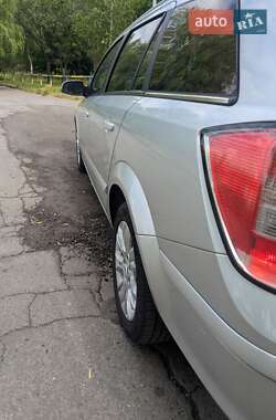 Универсал Opel Astra 2009 в 