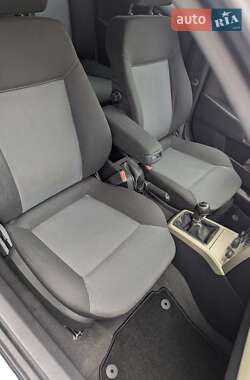 Универсал Opel Astra 2009 в 