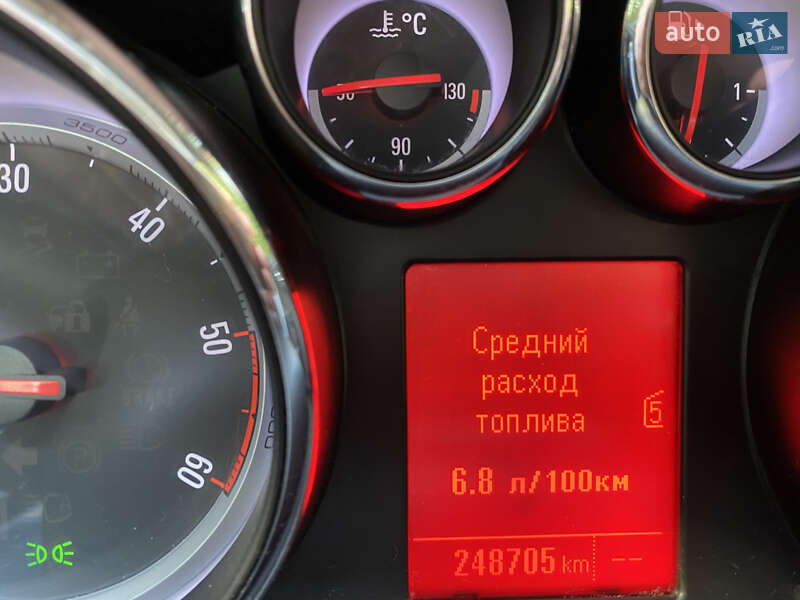 Универсал Opel Astra 2011 в Львове