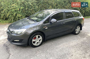 Универсал Opel Astra 2012 в 