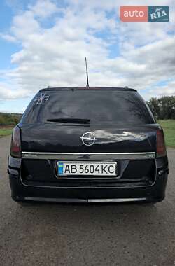 Универсал Opel Astra 2006 в 