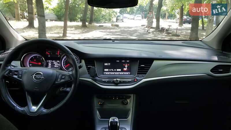 Универсал Opel Astra 2017 в Одессе