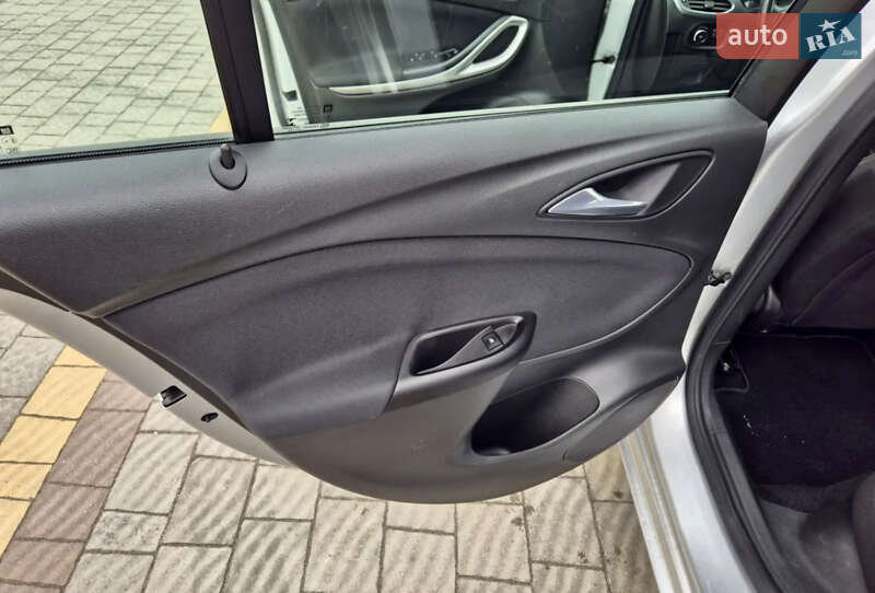 Универсал Opel Astra 2020 в Кропивницком
