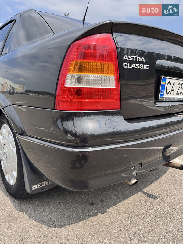 Седан Opel Astra 2006 в Киеве