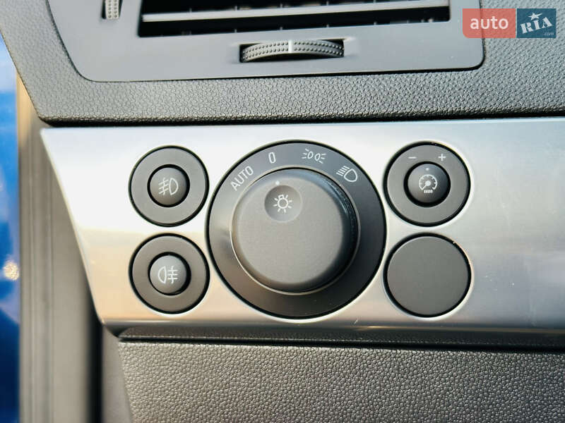 Универсал Opel Astra 2009 в Харькове