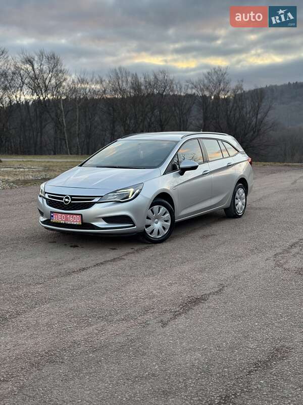 Універсал Opel Astra 2019 в Долині