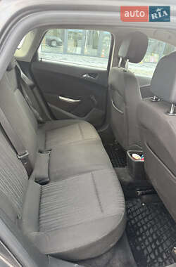 Хетчбек Opel Astra 2011 в Мукачевому