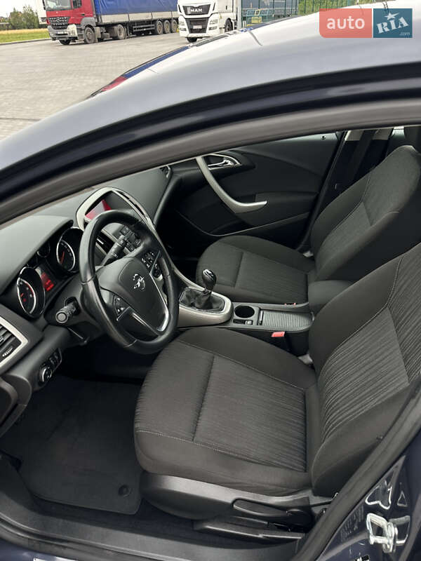 Хэтчбек Opel Astra 2009 в Луцке