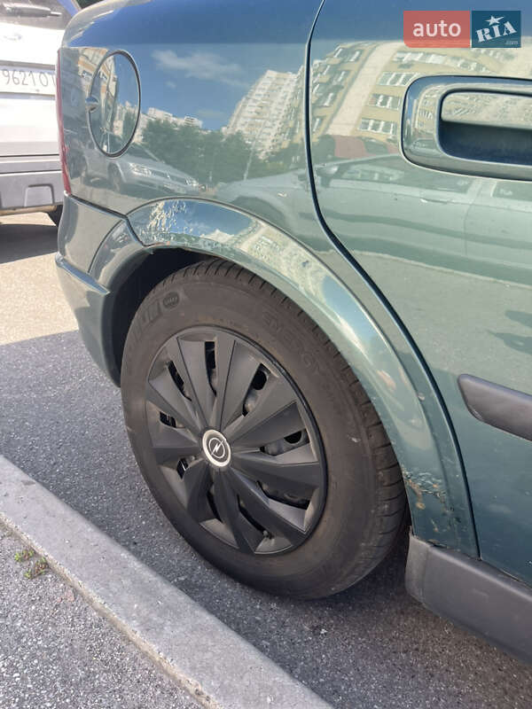 Хэтчбек Opel Astra 2002 в Киеве