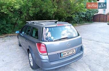 Универсал Opel Astra 2005 в 
