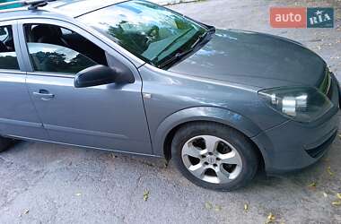 Универсал Opel Astra 2005 в 