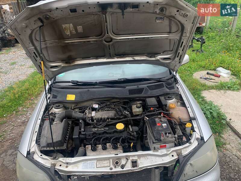 Универсал Opel Astra 2003 в Звягеле