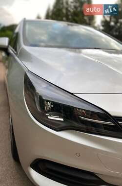 Универсал Opel Astra 2020 в 