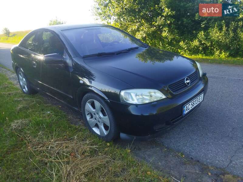 Купе Opel Astra 2002 в Луцке