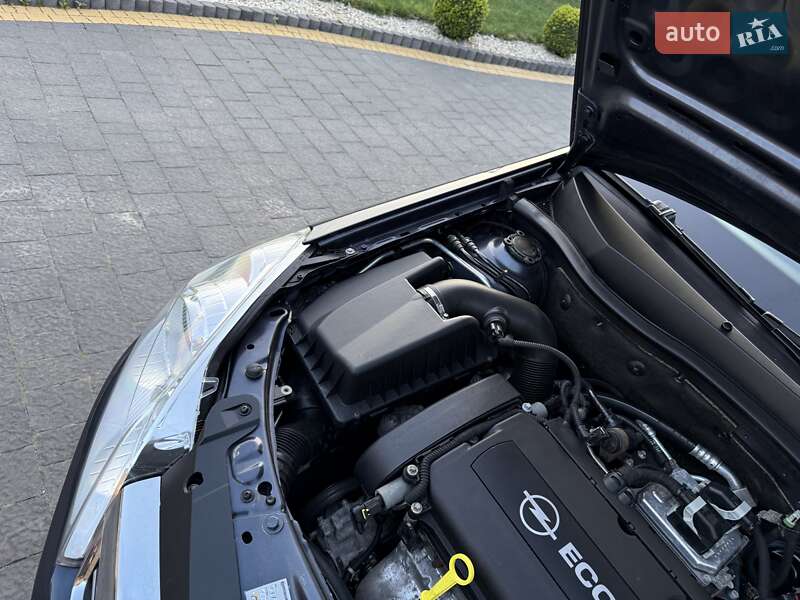 Універсал Opel Astra 2008 в Луцьку