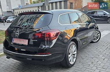 Универсал Opel Astra 2013 в 