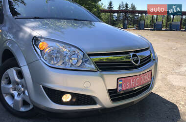 Универсал Opel Astra 2008 в 