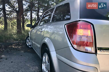 Универсал Opel Astra 2008 в 