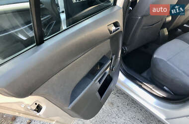 Универсал Opel Astra 2008 в 