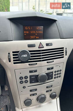 Универсал Opel Astra 2008 в 