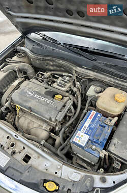 Универсал Opel Astra 2008 в 