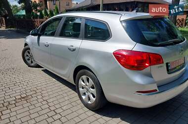 Универсал Opel Astra 2015 в 