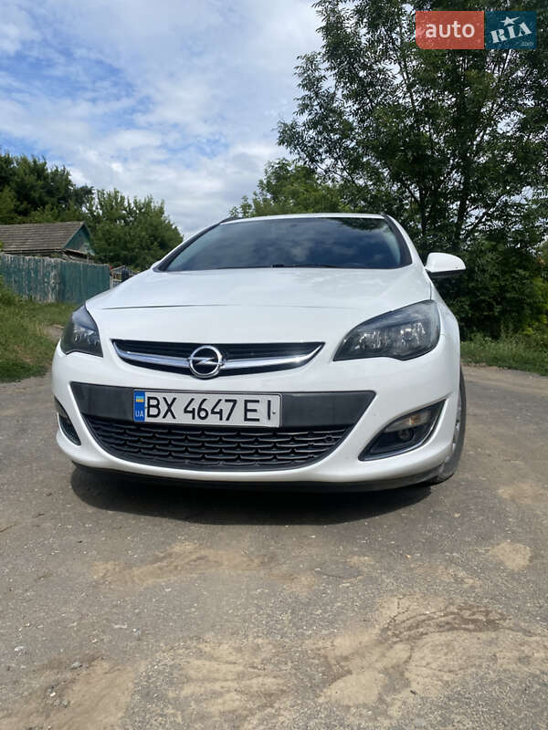 Универсал Opel Astra 2013 в Каменец-Подольском
