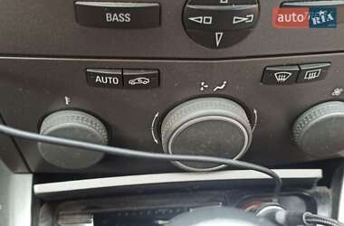 Хэтчбек Opel Astra 2005 в 