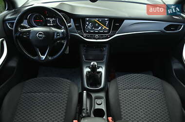 Універсал Opel Astra 2017 в 