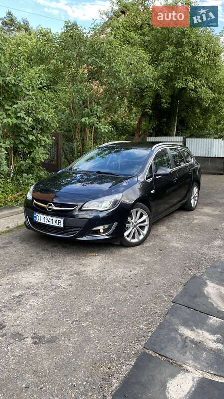 Opel Astra 2012