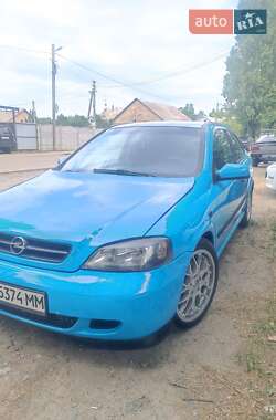 Хэтчбек Opel Astra 1999 в 