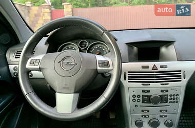 Универсал Opel Astra 2009 в 