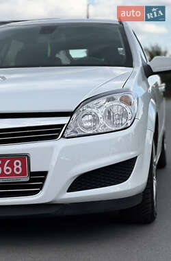 Универсал Opel Astra 2008 в 
