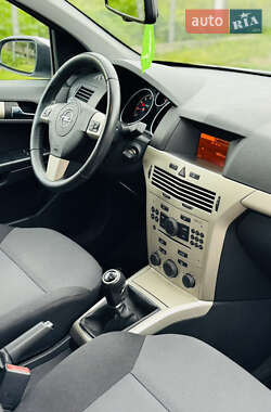 Универсал Opel Astra 2008 в 