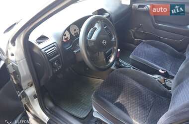 Хэтчбек Opel Astra 1998 в 