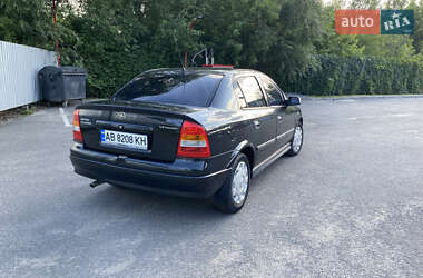 Седан Opel Astra 2007 в 
