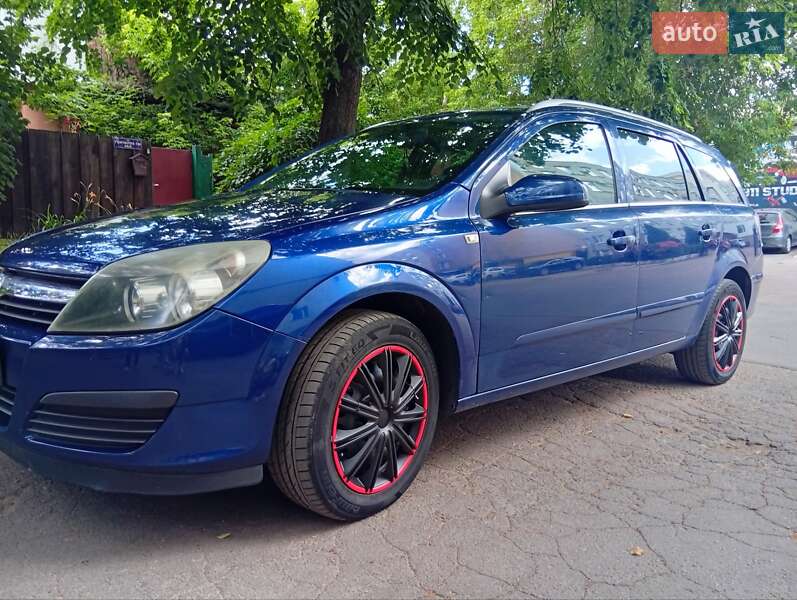 Универсал Opel Astra 2005 в Житомире