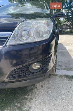 Универсал Opel Astra 2008 в 