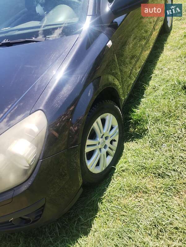 Универсал Opel Astra 2005 в Летичеве