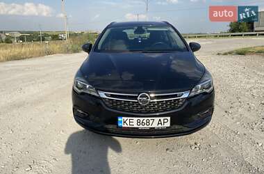 Универсал Opel Astra 2016 в 
