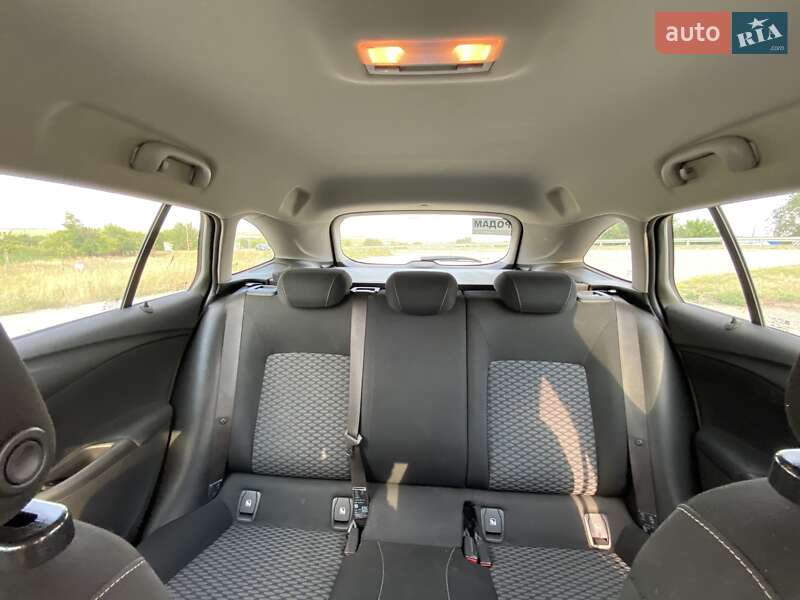 Универсал Opel Astra 2016 в Каменском