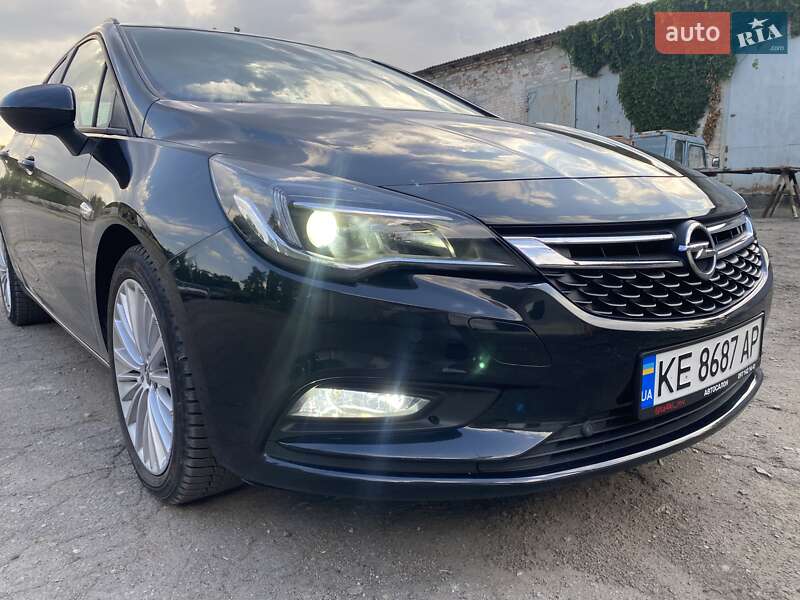Универсал Opel Astra 2016 в Каменском