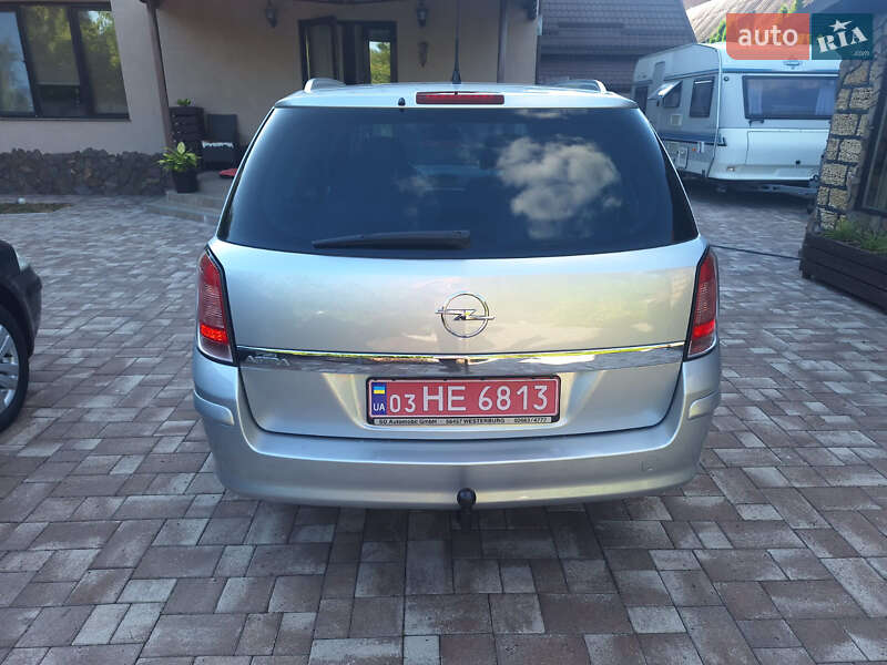 Универсал Opel Astra 2009 в Виннице