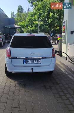 Универсал Opel Astra 2008 в 