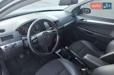Универсал Opel Astra 2008 в 