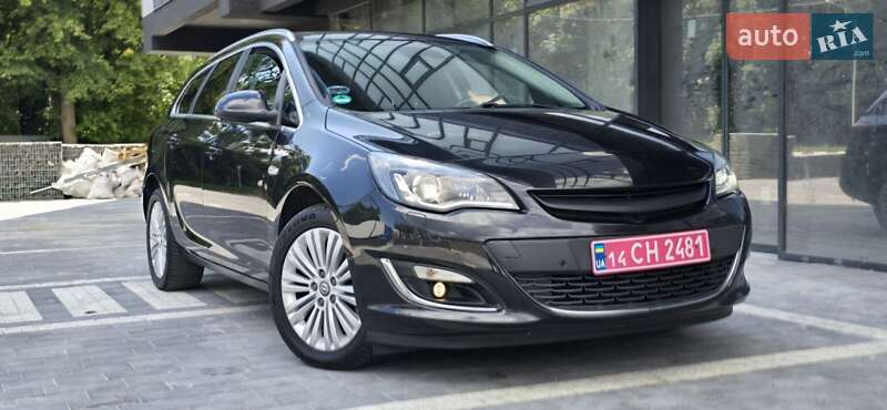 Универсал Opel Astra 2015 в Стрые