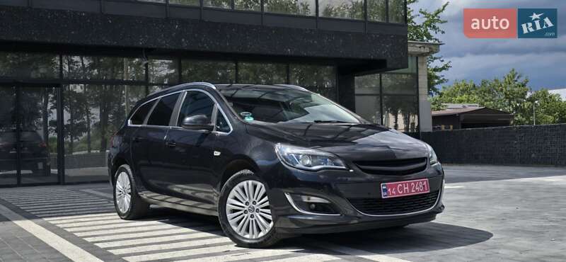 Универсал Opel Astra 2015 в Стрые