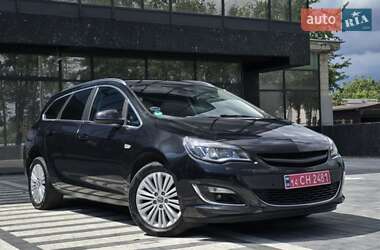Универсал Opel Astra 2015 в 