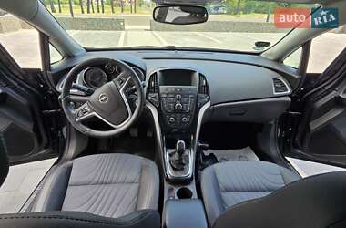 Универсал Opel Astra 2015 в 