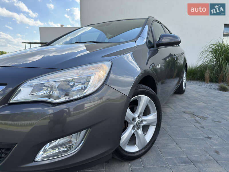 Універсал Opel Astra 2011 в Луцьку фото 2 Універсал Opel Astra 2011 в Луцьку